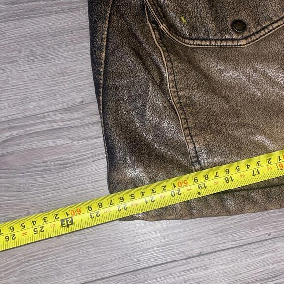 Levi's Men's Faux Leather Sherpa Lined Jacket Size Medium Faded Great Condtion - Picture 9 of 9